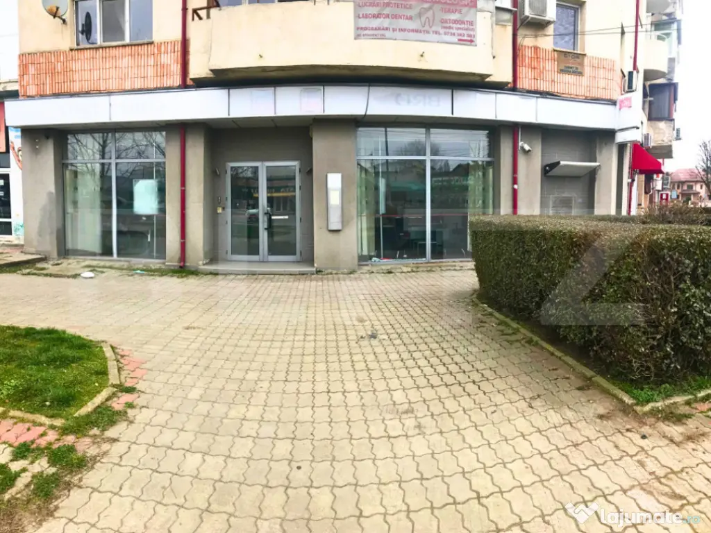 Spațiu comercial stradal, 160 mp, zona Micro 3