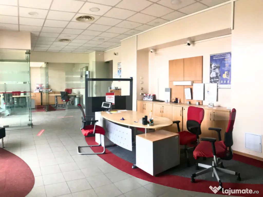 Spațiu comercial stradal, 160 mp, zona Micro 3