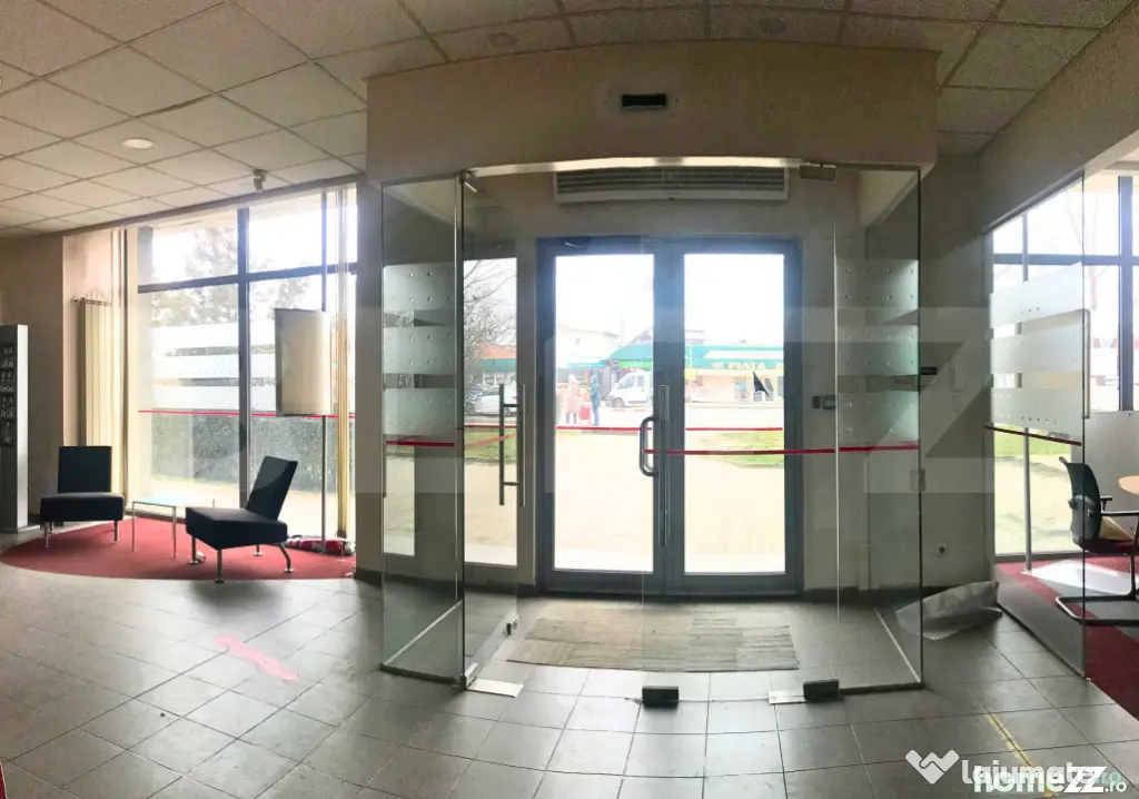 Spațiu comercial stradal, 160 mp, zona Micro 3