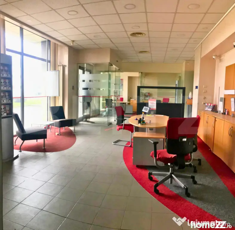 Spațiu comercial stradal, 160 mp, zona Micro 3