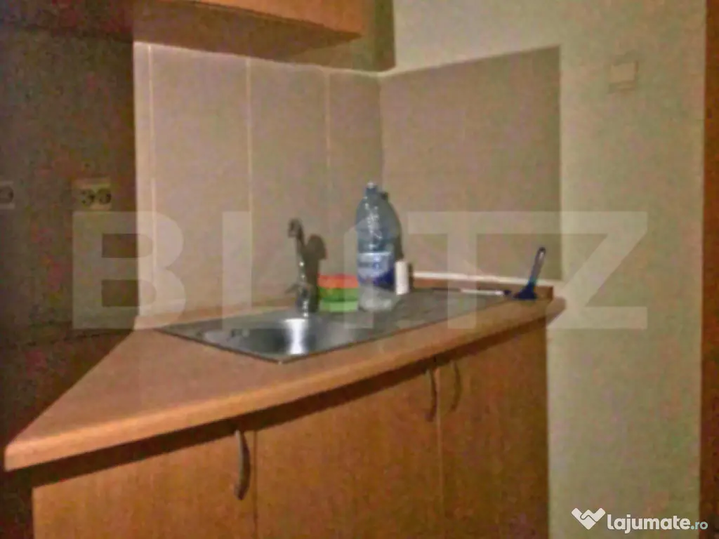 Spațiu comercial stradal, 160 mp, zona Micro 3