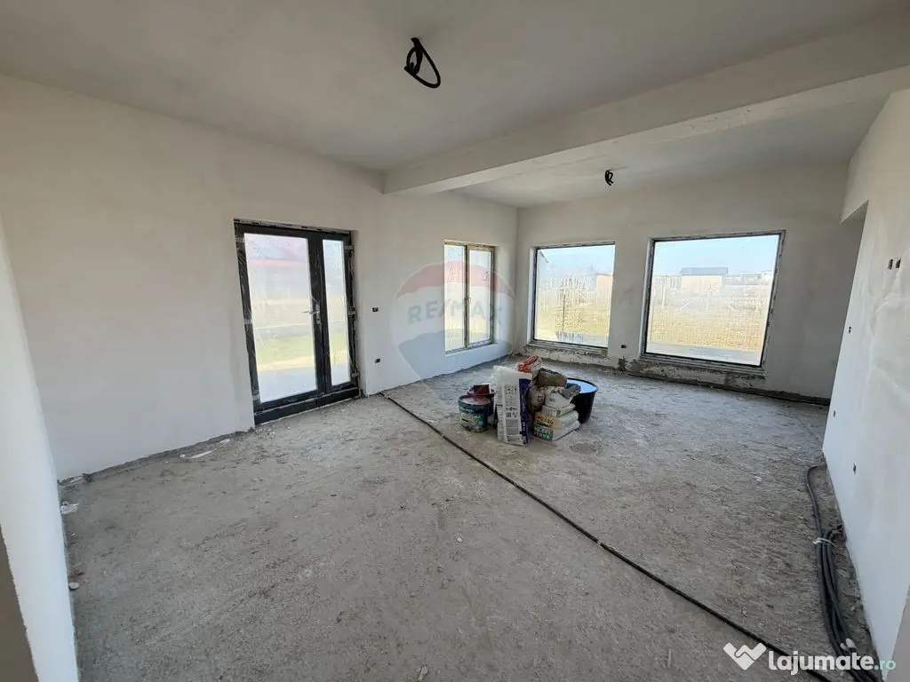 Casă cu 4 camere Campineanca