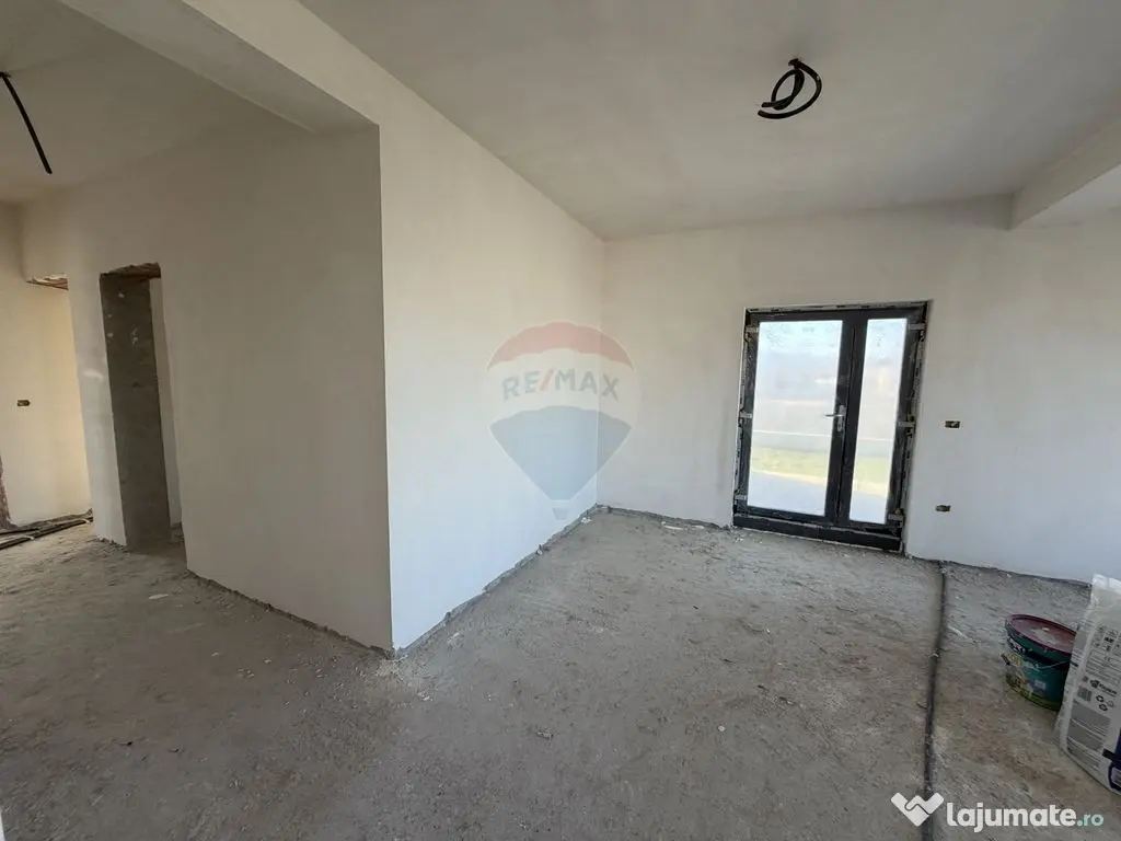 Casă cu 4 camere Campineanca