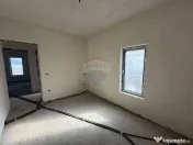 Casă cu 4 camere Campineanca 