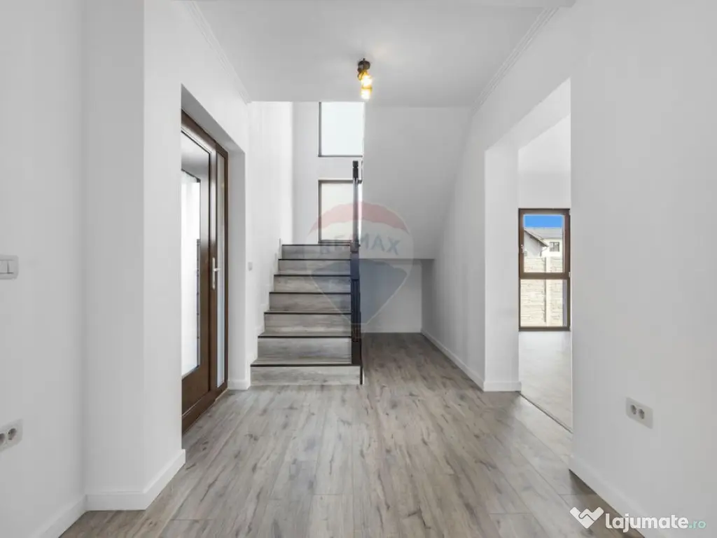 Casă noua finisata complet 150 mpu de vanzare in Livada,...