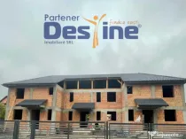 Case moderne tip triplex NZEB de vânzare în Brașov – zo