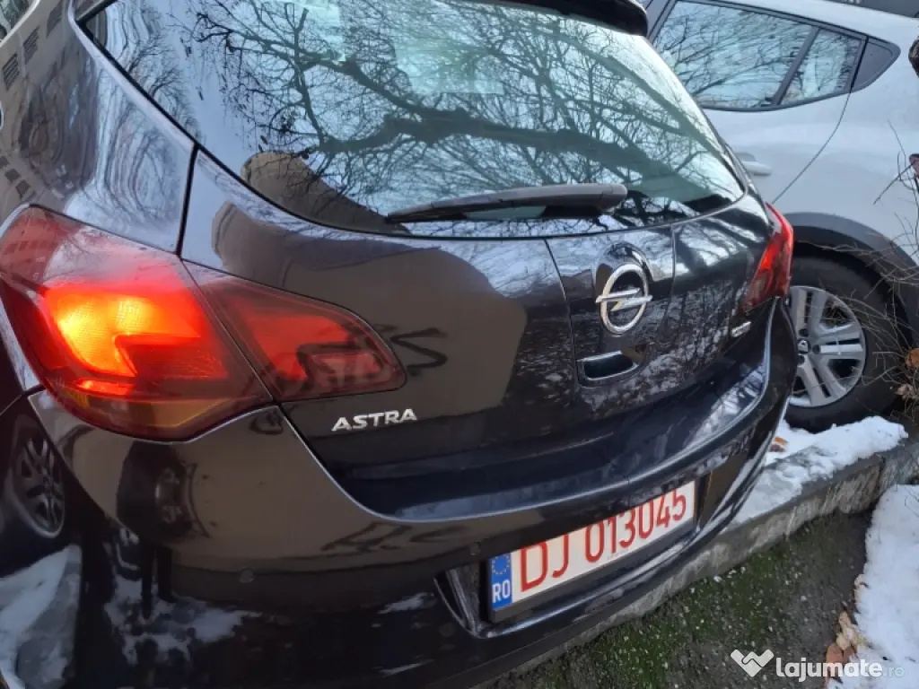 Opel astra j 2.0 cdti automat