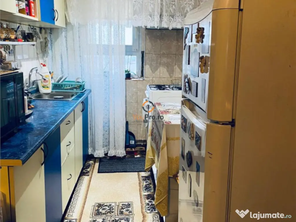 Apartament Decomandat cu centrala zona Buziasului