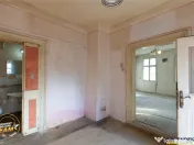 Casa din lemn, teren 384 mp: oportunitate de renovare, Simer 