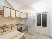 Apartament la casă de închiriat 