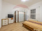 Apartament la casă de închiriat 