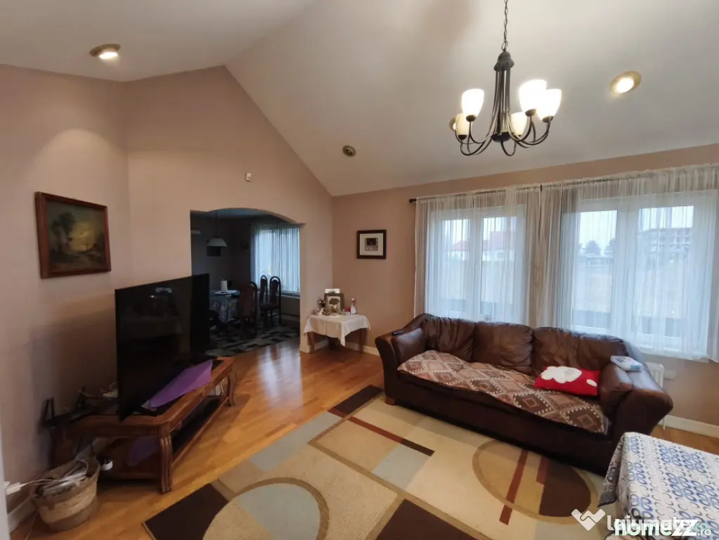 Casa in stil american, 120mp, 2450mp teren, Radauti