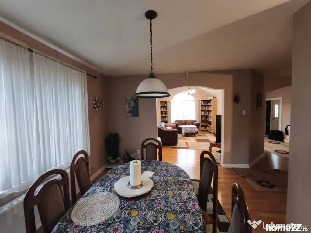 Casa in stil american, 120mp, 2450mp teren, Radauti