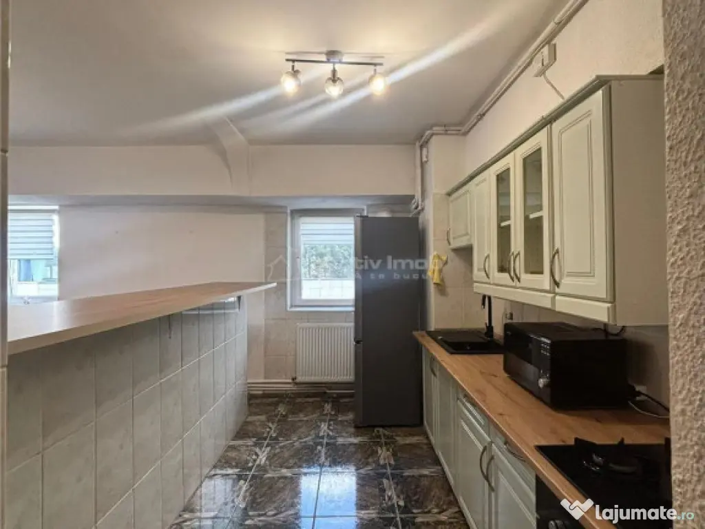 3 Camere, Unirii (Bd. Libertatii), Parcare, Centrala Proprie