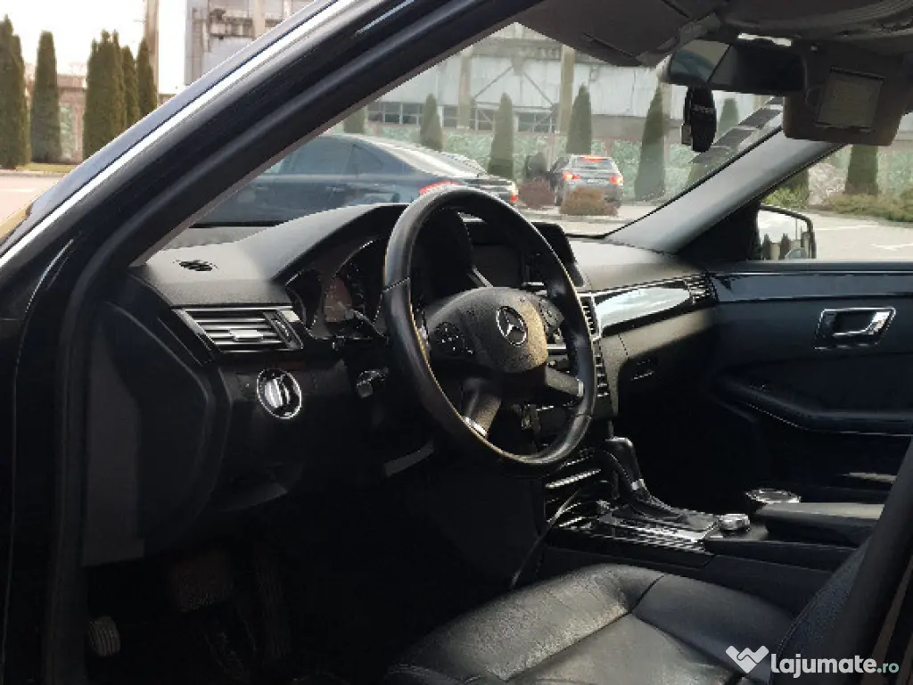 Mercedes E220 Avant Garde 214 546 km 2011