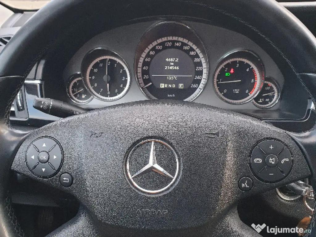 Mercedes E220 Avant Garde 214 546 km 2011