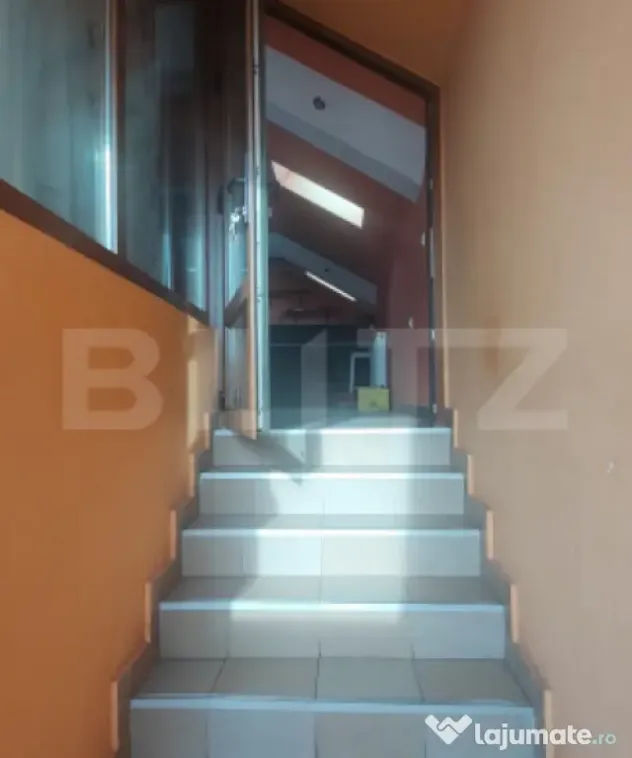 Spatiu comercial, 300 mp, zona Voinesti