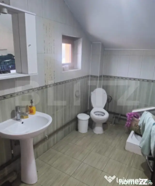 Spatiu comercial, 300 mp, zona Voinesti