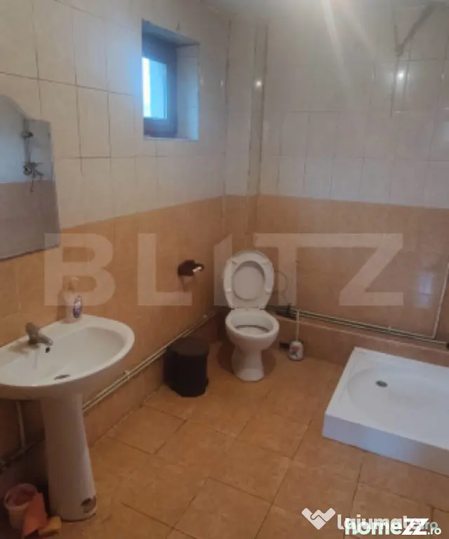 Spatiu comercial, 300 mp, zona Voinesti