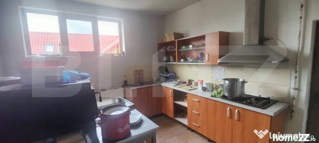 Spatiu comercial, 300 mp, zona Voinesti