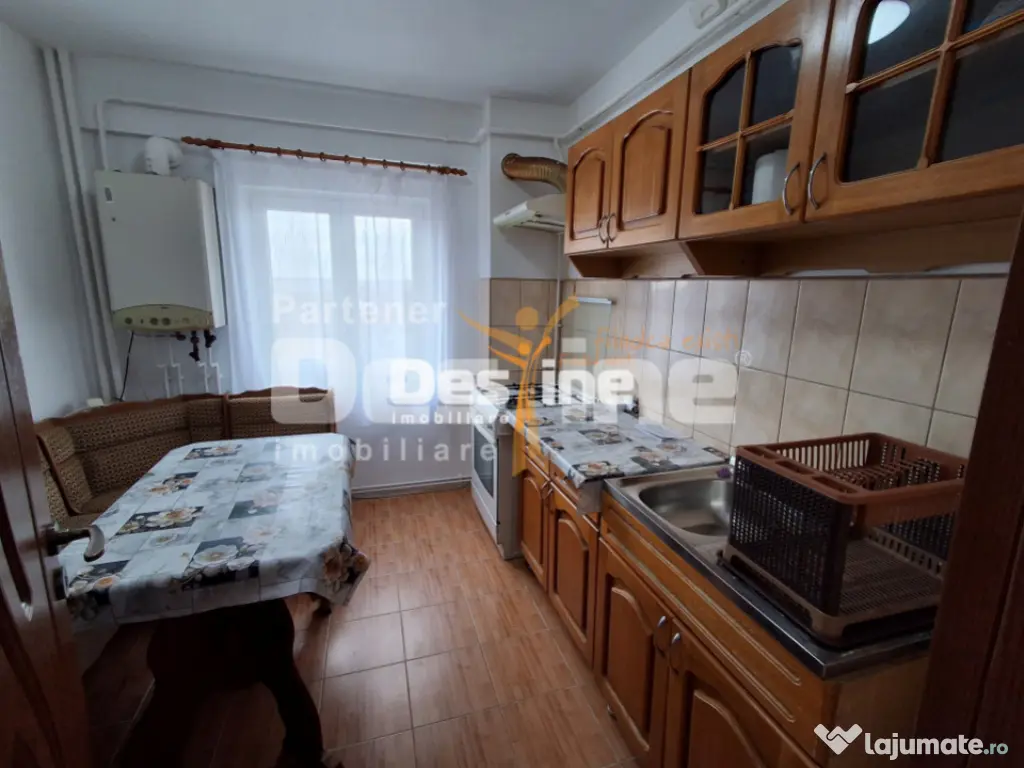 Apartament 3 Camere Decomandat - Mircea cel Batran