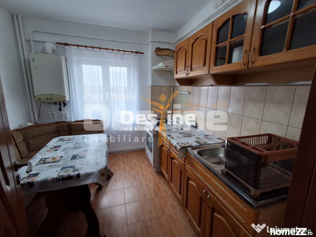 Apartament 3 Camere Decomandat - Mircea cel Batran