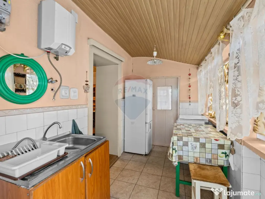 Casă 4 camere + anexe, teren 760 mp – Pilu, jud. Arad