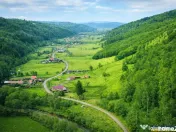 Teren la poalele padurii,Buzaiel,Vama Buzaului,DJ,constructi 