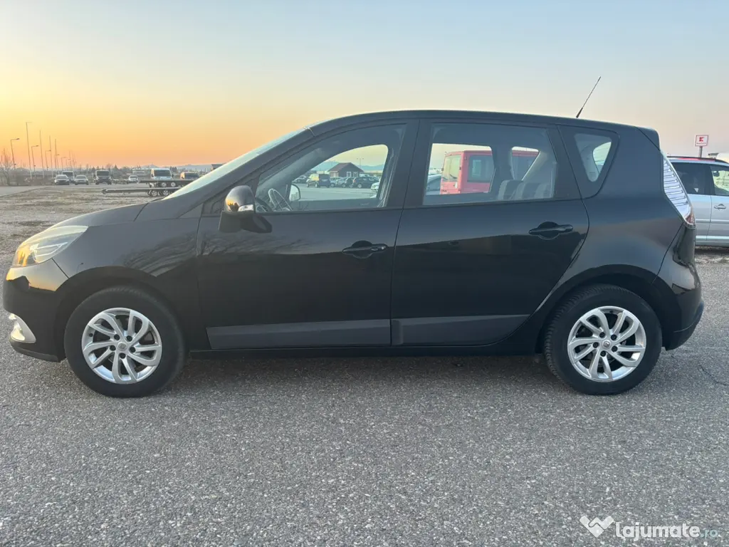 Renault Scenic 2014 diesel km 189000 euro 5