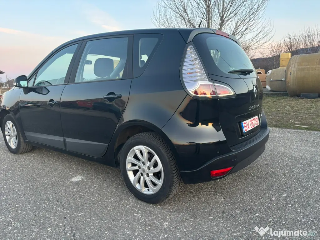 Renault Scenic 2014 diesel km 189000 euro 5