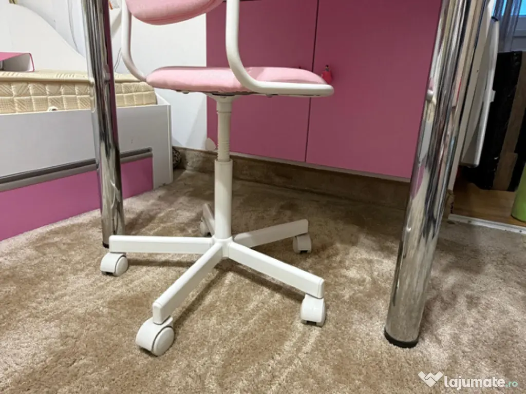 Patut copil + dulapior + birou