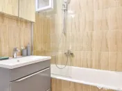 Apartament superb 3 camere, decomandat, Centrul Civic 