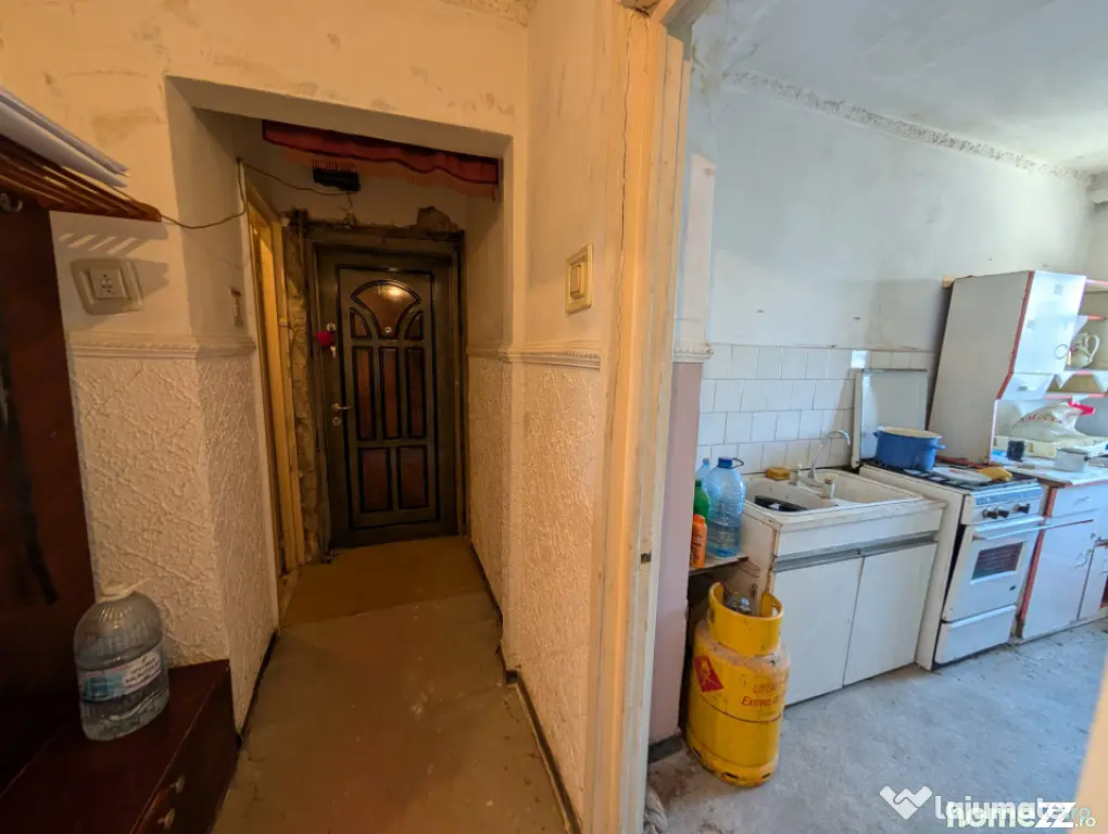 Decomandat, 3 camere - spatios - Bacau (Bacau)