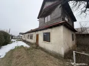 Casă cu teren Tifesti 