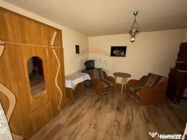Casă cu teren Tifesti