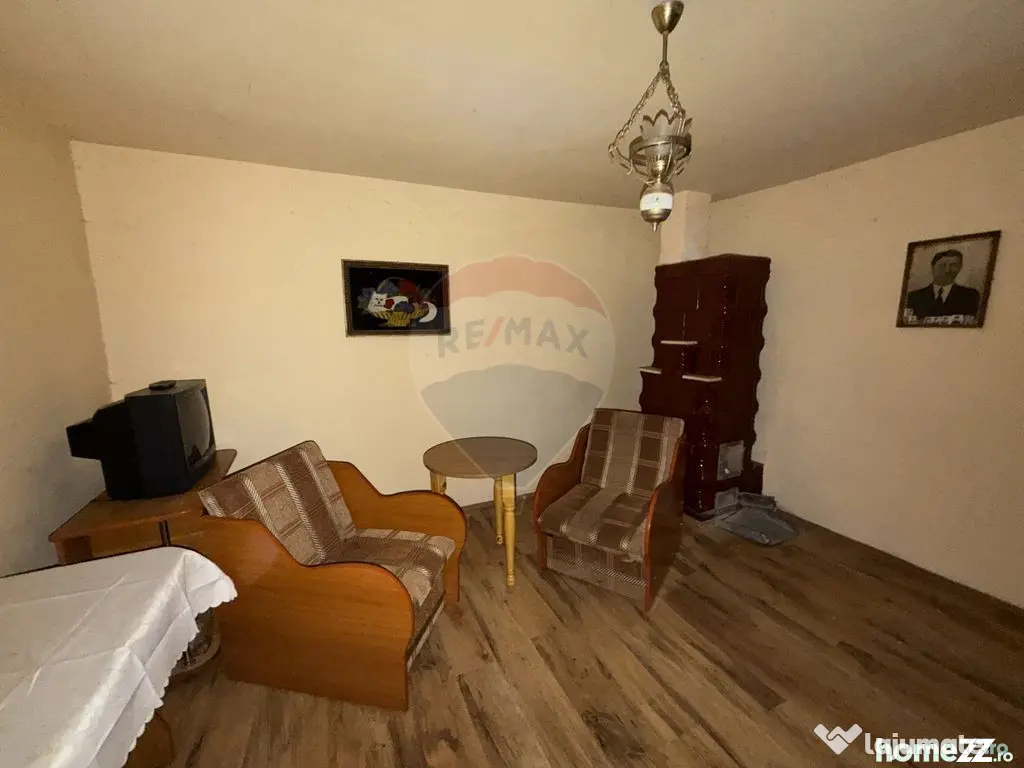 Casă cu teren Tifesti