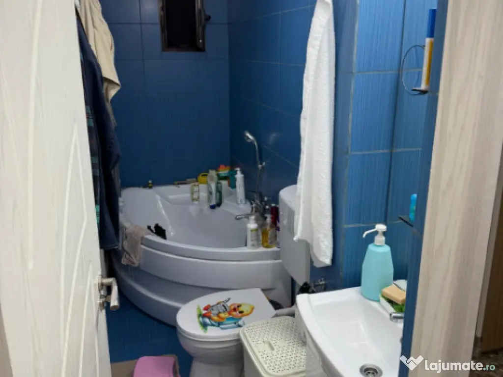 Apartament 2 camere mobilat/utilat, renovat recent, centrala