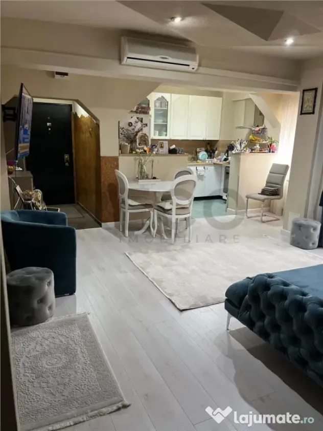 RECO Apartament 4 camere, decomandat, Bloc cu lift, Etajul 2