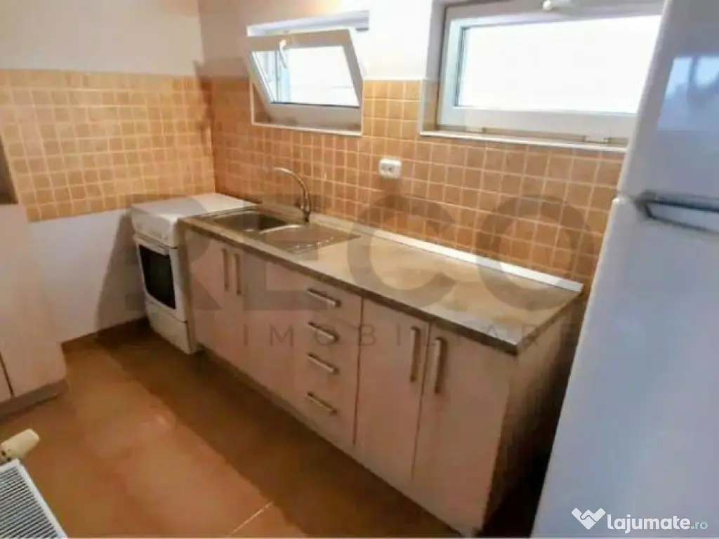 RECO Apartament decomandat cu 3 camere 87 utili zona Dacia