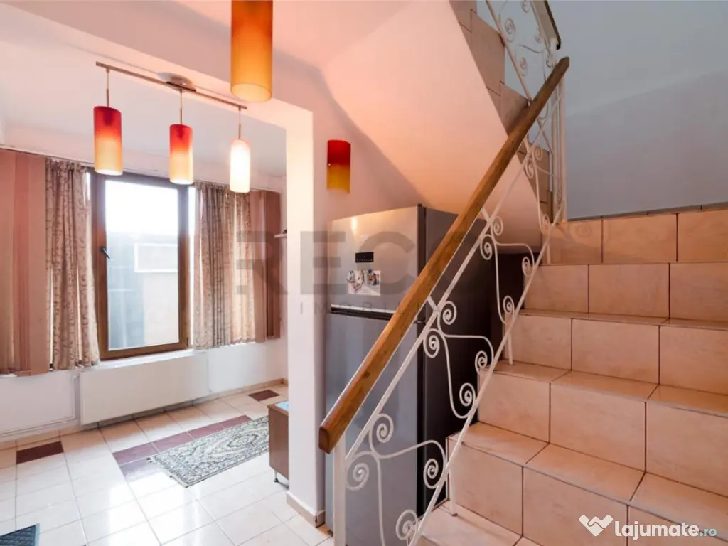 RECO Casa cu 4 camere la 5 minute de centru (Olosig) -Orade