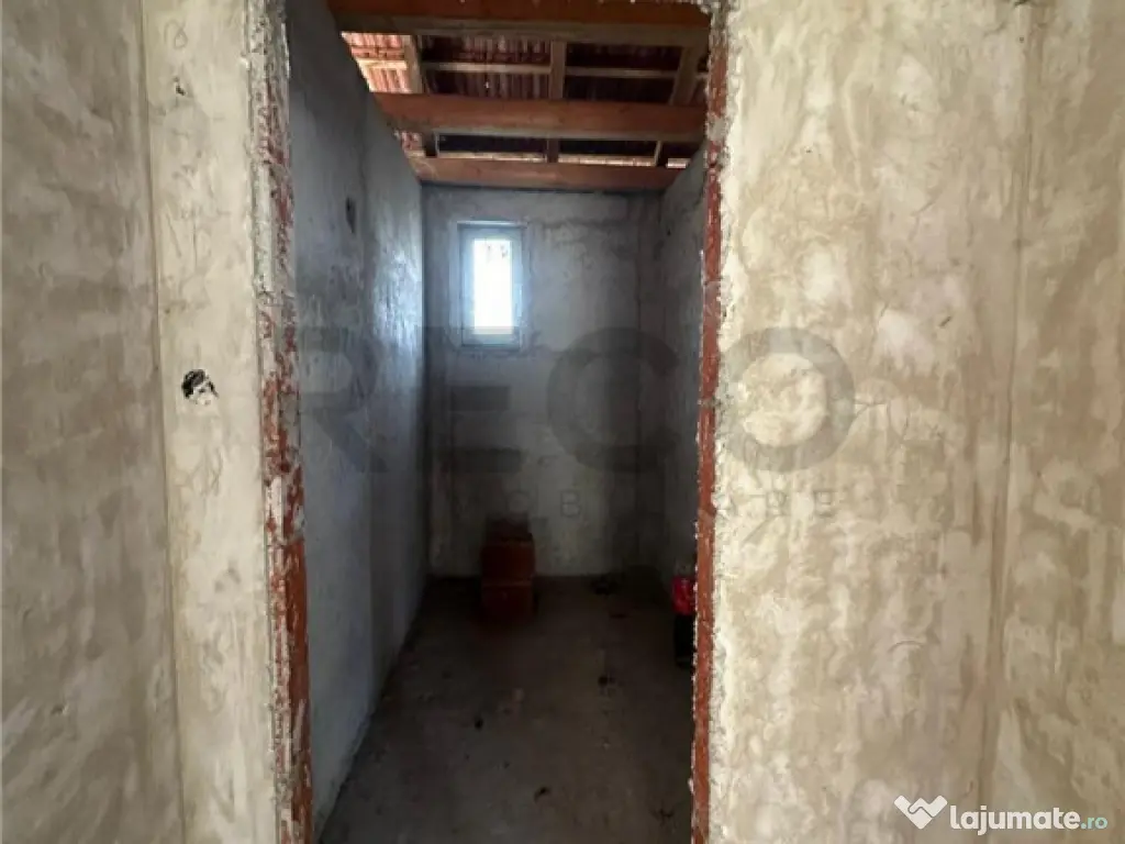 RECO, Casa noua, semifinisata in Osorhei, Bihor