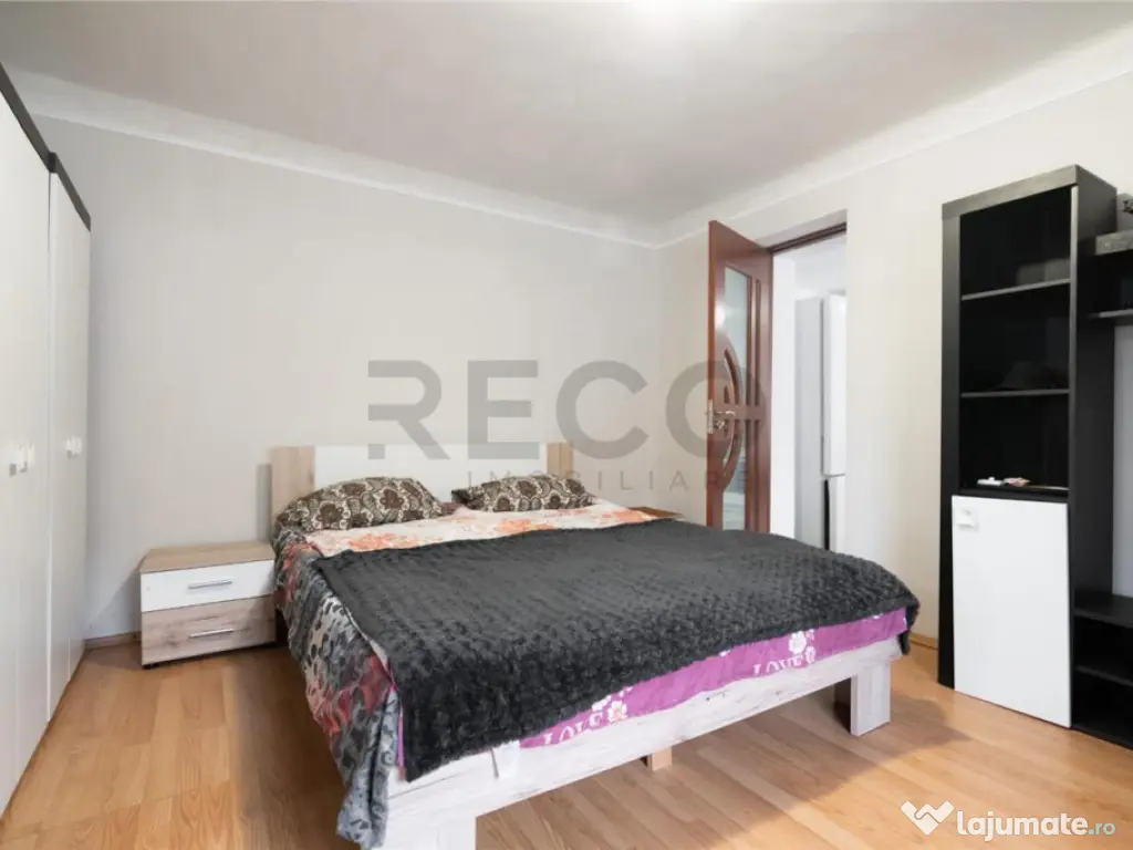 RECO Casa cu 4 camere in Burzuc