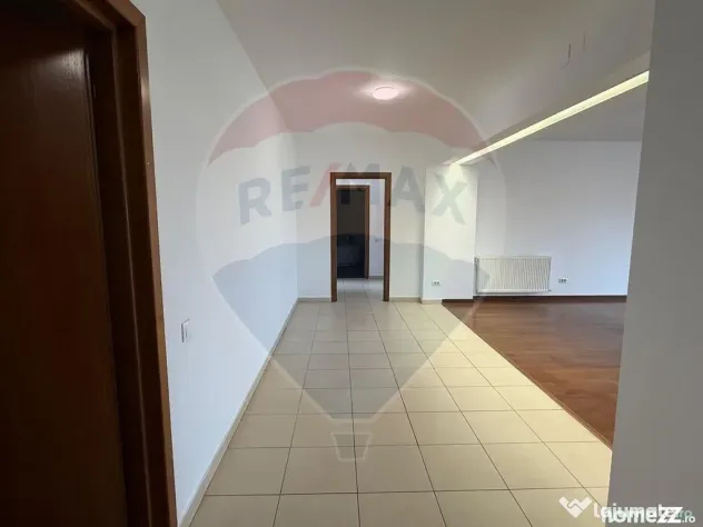 INCHIRIERE Apartament cu 3 camere in zona Baneasa - Bucuresti (Bucuresti-Ilfov)