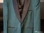 Costum barbatesc pentru evenimente speciale 