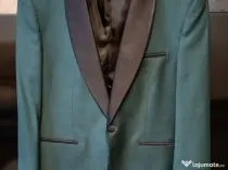 Costum barbatesc pentru evenimente speciale