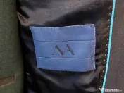 Costum barbatesc pentru evenimente speciale 