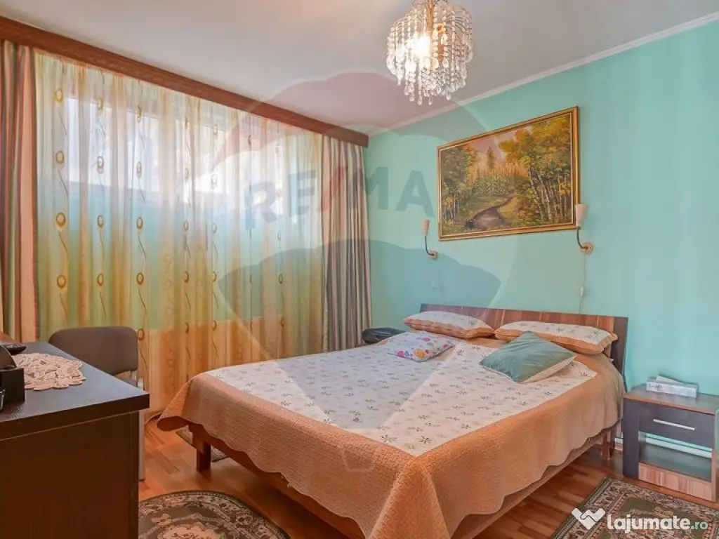 Casă spațioasă și practică, aproape natură si oraș...