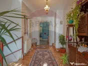 Casă spațioasă și practică, aproape natură si oraș... 