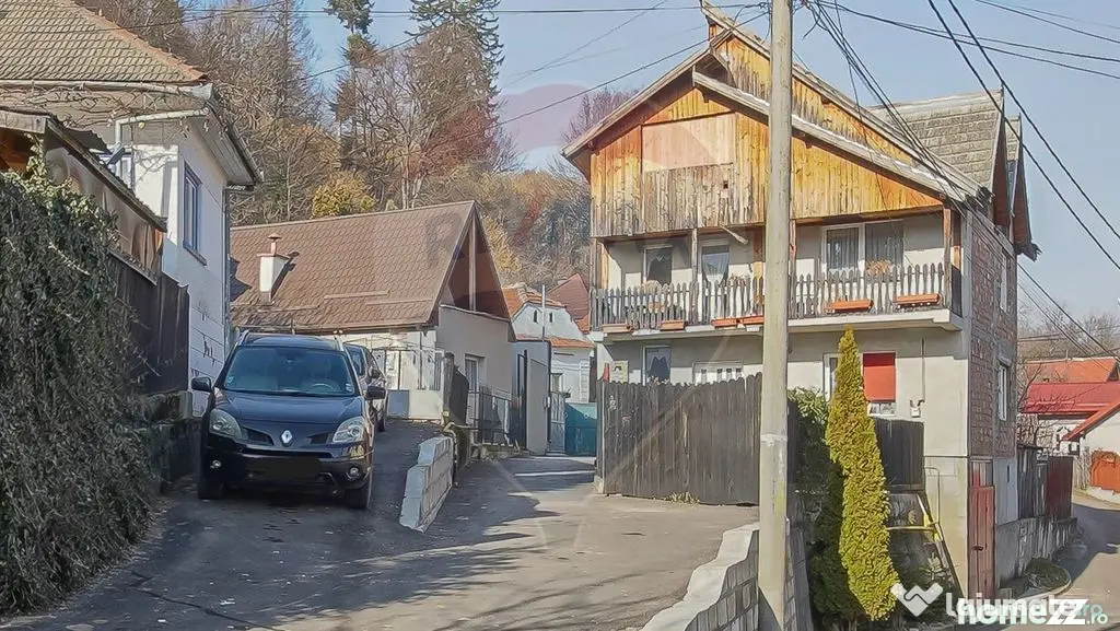 Casă spațioasă și practică, aproape natură si oraș...