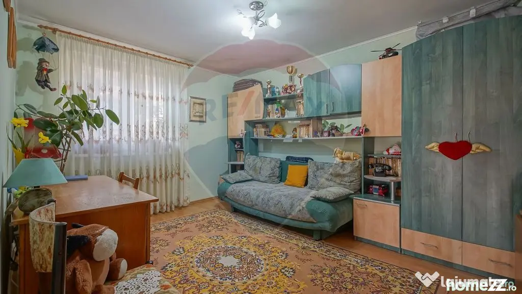Casă spațioasă și practică, aproape natură si oraș...